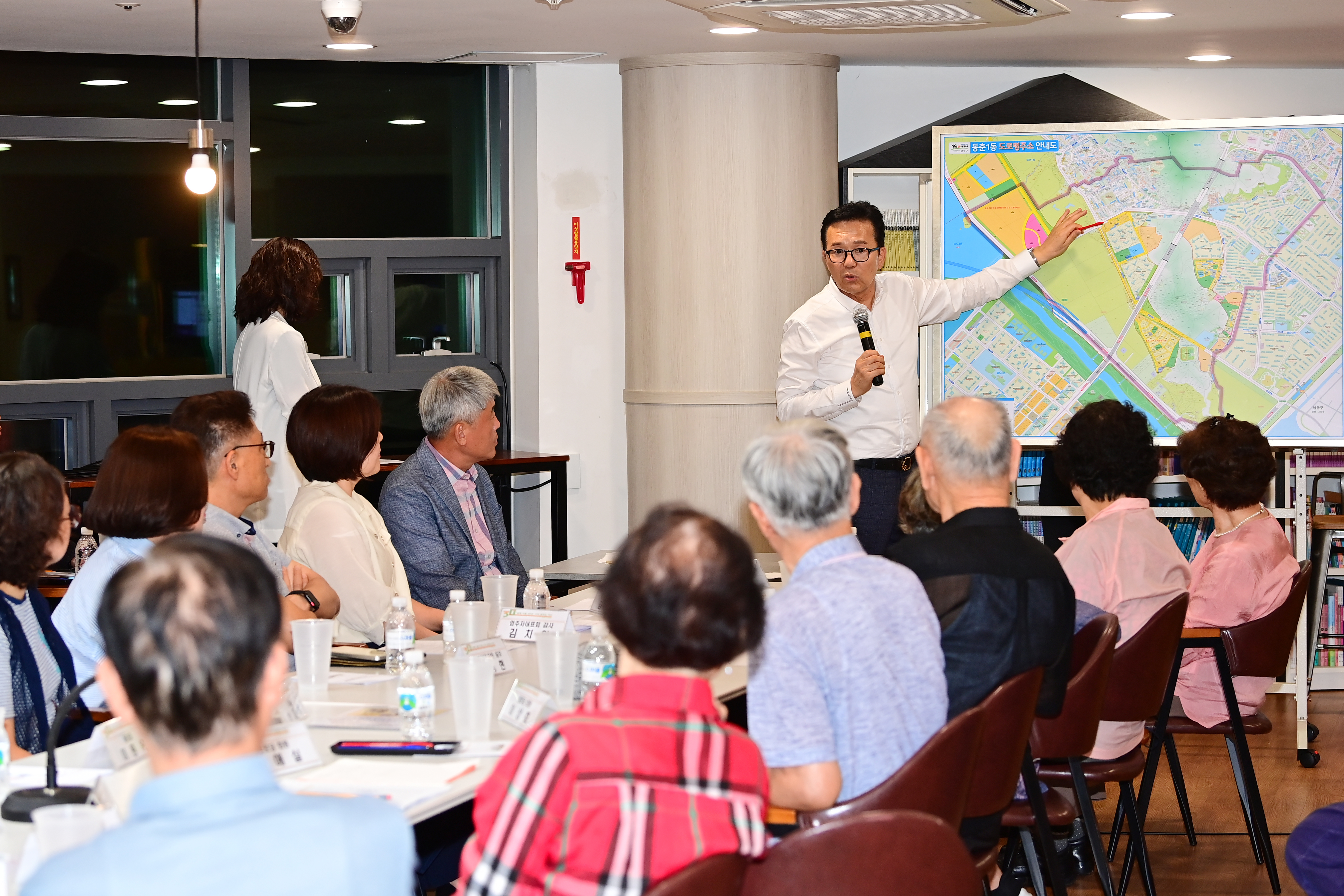 연수구는 지난 16일 연수서해그랑블1단지아파트에서 찾아가는 아파트 주민 소통 간담회를 개최했다